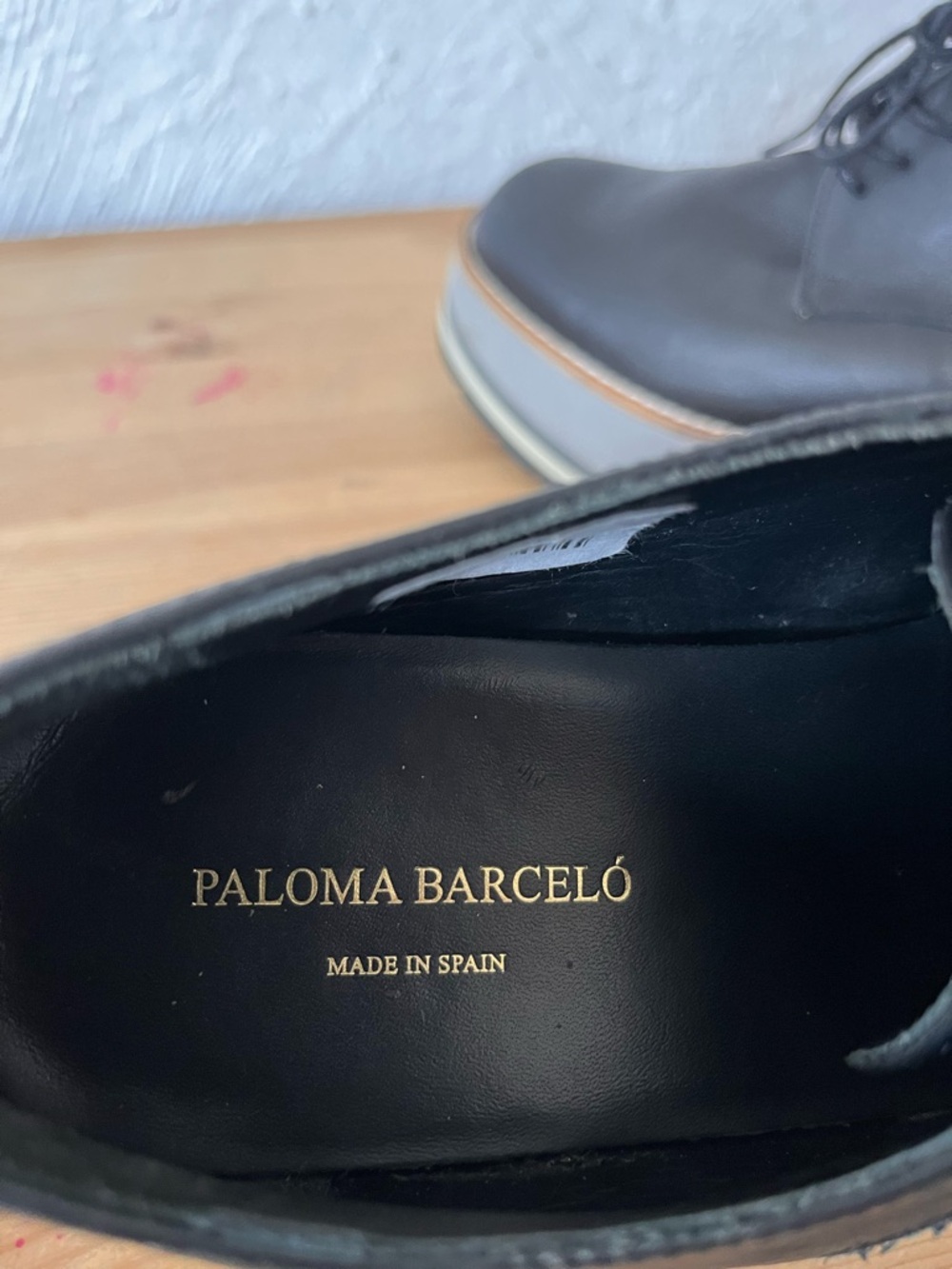 Women’s Black Lace-Up Platform Oxfords - Picture 3 of 4